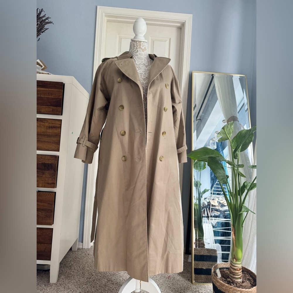 Authentic Burberry Trench Coat - Picture 6 of 16